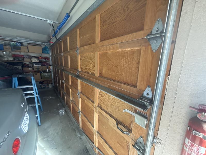 Wood Garage Door - 16 ft x 7 ft, photo 2